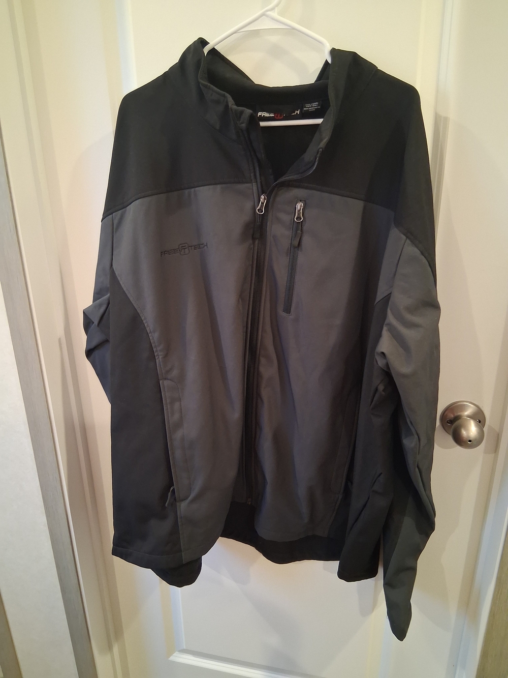 Free Tech Windbreaker Jacket in Gray and Black Size 3XL